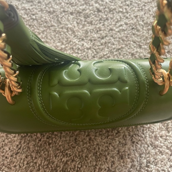 Tory Burch Small Fleming Convertible
Shoulder Bag-Spinach-*NEW* - Picture 10 of 14